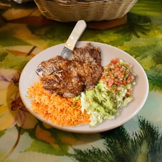 Bistec a La Tampiquena